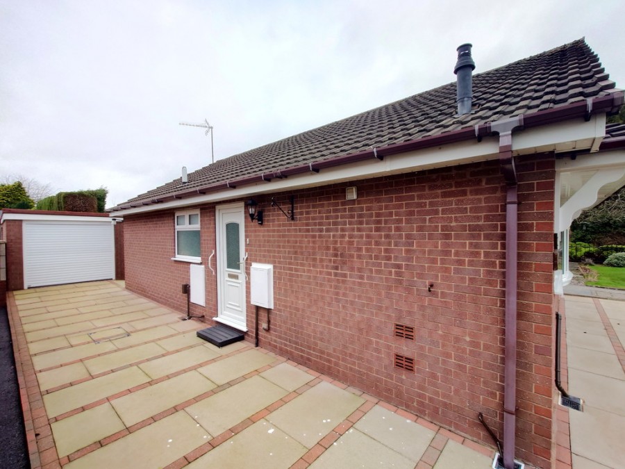 Images for Arran Drive, Packmoor, Stoke-on-Trent EAID:49b9316610c762073834153eee719ae7 BID:1