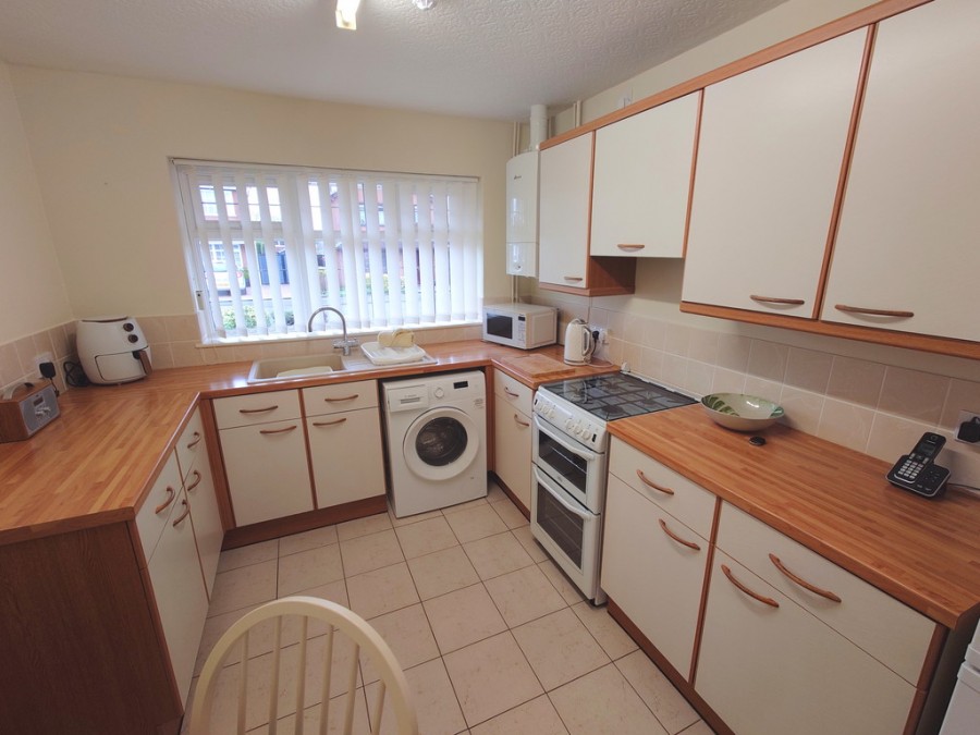 Images for Arran Drive, Packmoor, Stoke-on-Trent EAID:49b9316610c762073834153eee719ae7 BID:1